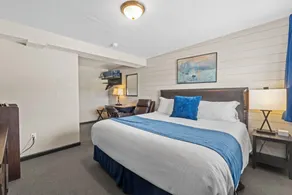 Lost Trail Resort - Riverside Rooms - Near Hot Pools - Rom