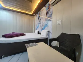 Hotel Saini Homestay - Quarto