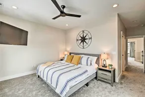 Newly-Built Lakeside Gem w/ Community Perks! - Interiør