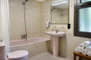 Hotel Palarine - Bathroom