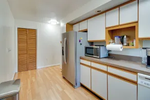 Walk to Beach: Charming Maryland Home w/ Yard! - Interni