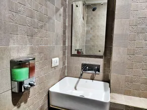 Hotel 21 Chandigarh - Bathroom