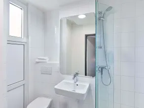 B&B Hotel Bonn-City - Bathroom