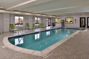 Holiday Inn Express & Suites Dearborn SW - Detroit Area by IHG - Piscine