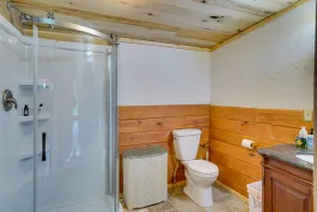 Historic Cabin Retreat ~ 2 Mi to Seneca Rocks! - Badrum