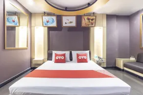 OYO 75382 Chonburi Hotel - Room