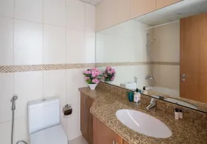 Spacious and Comfy Studio in Heart of Jlt! - Salle de bain