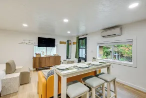 Pet-friendly Studio w/ Fire Pit in Olympia! - Innenbereich