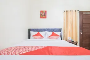 OYO 2836 Sekar Sari Residence - Rum