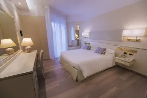 Hotel Bristol - Room