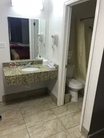 Ameri-Stay Inn & Suites - Salle de bain
