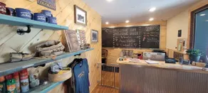 Swiftcurrent Lodge - Reception