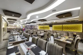 TS Royal Grand - Attibele, Hosur - Restaurante