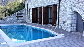 Dionysos Luxury Villa - Basseng