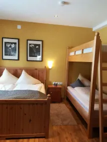 Haus Montana - Room