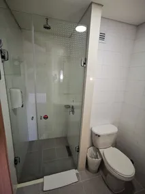 ibis Medellin - Bathroom