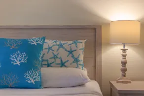 Macrossan House Boutique Holiday Apartments - Zimmer
