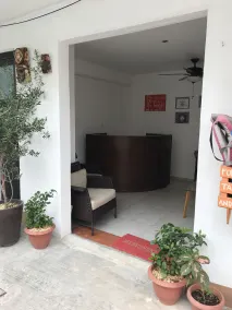 Suites Fenicia - Interior entrance