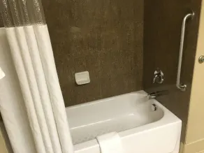Country Inn & Suites by Radisson, Bradenton-Lakewood-Ranch, FL - Salle de bain