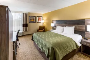 Quality Inn & Suites Plattsburgh - Vue de la chambre