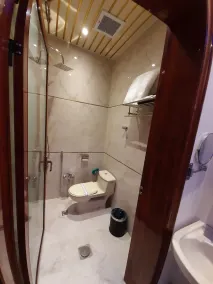 Qasr Alshamal Hotel - Bathroom