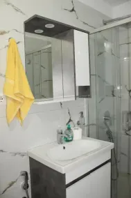 Leva's Apartments - Badezimmer