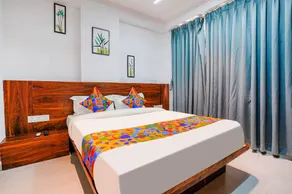 Via Crystal Inn - Room