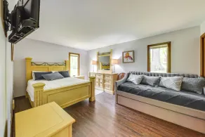 Wisconsin Vacation Rental Retreat w/ Deck - Innvendig