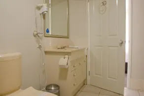 Bila Vista Kirra Beachside Apartments - Badezimmer