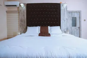 Dazzle Hotels and Apartments Riverpark - Chambre