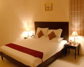 Sterling Living Space - Residency Road - Chambre