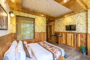 Zostel Kotgarh, Narkanda - Room
