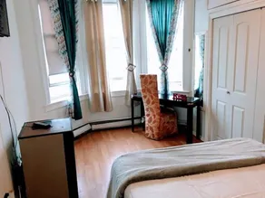 Cozy apt in WEST NY, NEW JERSEY, at 2 bloks from bus stop-15 minutes 2NY 7MINUTES VIA NYWATERWAY FERRY-BETTER CAN'T BE!! - Room