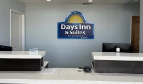 Days Inn & Suites by Wyndham Colorado City/I-20 - Hall