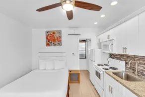 The Sunrise - Room