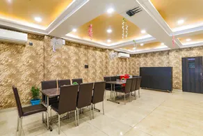 Townhouse Jayati Oasis Inn - Restaurant