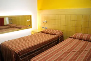 Orange Motel - Chambre