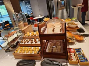 Ibis Hotel Qingdao New City Center CapitaLand Plaza - Ristorante