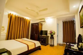 Hoa Hong Hotel - Xa Dan - Room