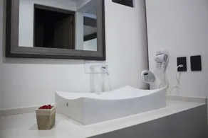 Los Laureles Hotel & Centro de Convenciones - Bagno