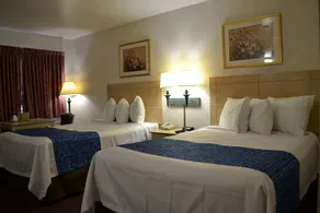 Travelodge by Wyndham Niagara Falls - New York - Chambre