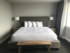 The Harbor Inn - Room