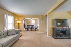 2 Blocks to Beach! Lake Huron Hideaway - Innvendig
