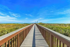 Beachfront Corner 3br: Suntide III - Unit 910 - Interiör
