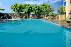 La Quinta Inn & Suites by Wyndham Irvine Spectrum - Piscine