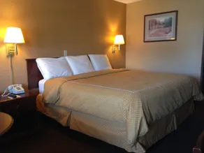 Rodeway Inn Columbus West - Room