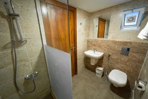 Joar Beach Hotel - Bathroom