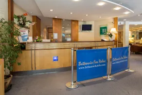 Britannia Leeds Bradford Airport - Recepción