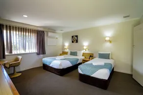 Hospitality Esperance SureStay Collection by Best Western - Room