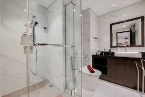 Minimalist Designer Style Apartement Branz BSD 1BR - Bathroom